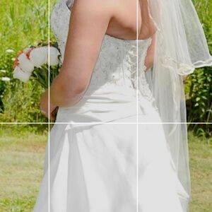 Wedding dress